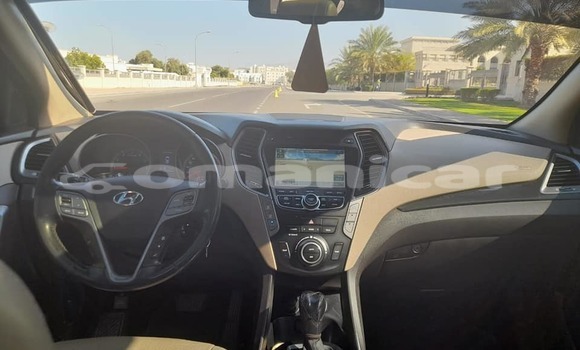 Buy Used Hyundai Santa Fe Other Car in Masqat in Masqat Buy Used Hyundai Santa Fe Other Car in Masqat in Masqat