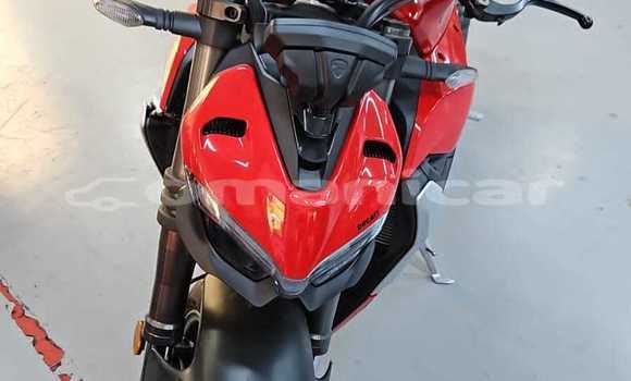 Buy Used Ducati Streetfighter Red Bike in Muscat in Masqat Buy Used Ducati Streetfighter Red Bike in Muscat in Masqat