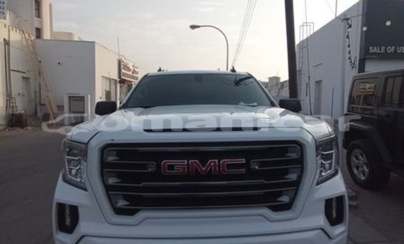 Buy Used GMC Savana White Car in as–Sib in Masqat