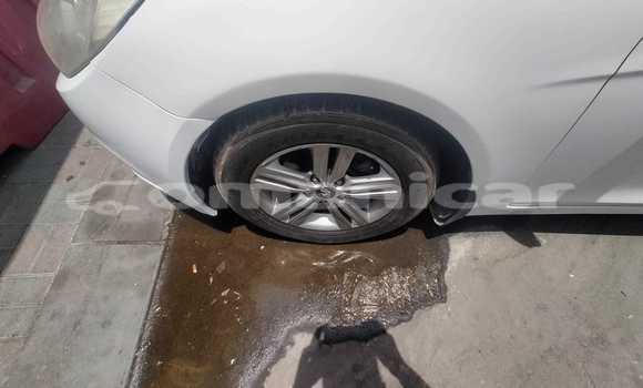 Buy Used Hyundai Getz White Car in as–Sib in Masqat Buy Used Hyundai Getz White Car in as–Sib in Masqat