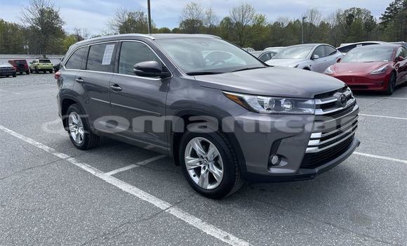 Buy Used Toyota Highlander Other Car in Muscat in Masqat Buy Used Toyota Highlander Other Car in Muscat in Masqat