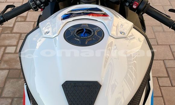 Buy Used BMW S 1000 White Bike in Muscat in Masqat Buy Used BMW S 1000 White Bike in Muscat in Masqat