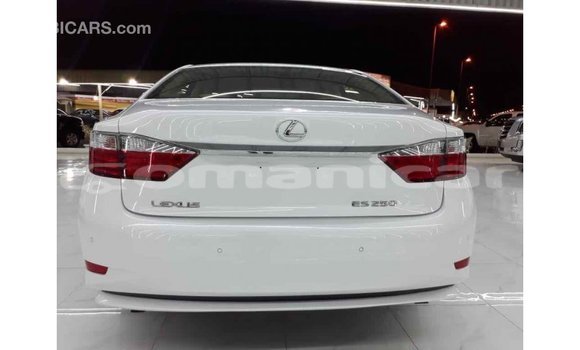 Buy Import Lexus ES White Car in Import - Dubai in Dhufar Buy Import Lexus ES White Car in Import - Dubai in Dhufar
