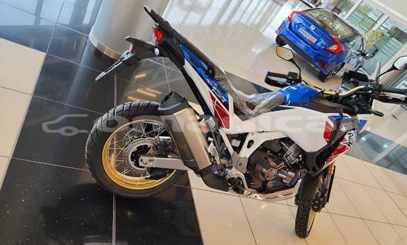 Buy Used Honda CRF Blue Bike in Muscat in Masqat Buy Used Honda CRF Blue Bike in Muscat in Masqat