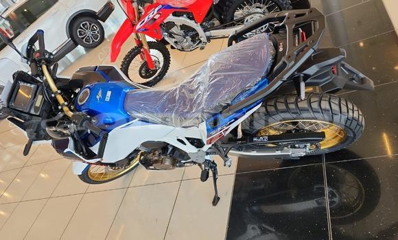 Buy Used Honda CRF Blue Bike in Muscat in Masqat Buy Used Honda CRF Blue Bike in Muscat in Masqat