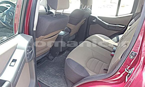 Buy Used Nissan Xterra Red Car in Muscat in Masqat Buy Used Nissan Xterra Red Car in Muscat in Masqat
