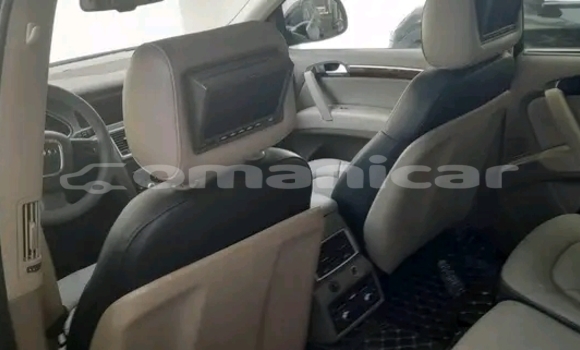 Buy Used BMW 700 Black Car in Muttrah in Masqat Buy Used BMW 700 Black Car in Muttrah in Masqat