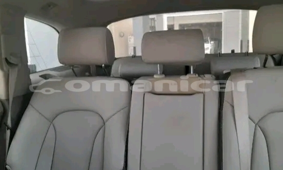 Buy Used BMW 700 Black Car in Muttrah in Masqat Buy Used BMW 700 Black Car in Muttrah in Masqat