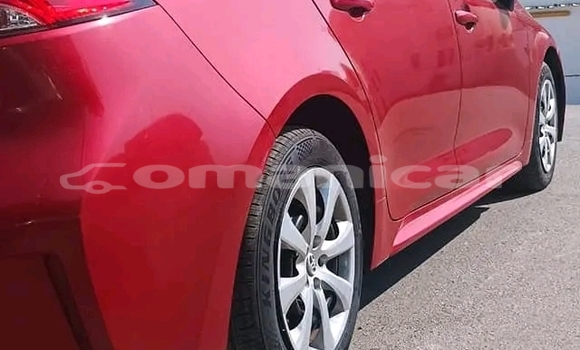 Buy Used Toyota Avensis Verso Red Car in as–Sib in Masqat Buy Used Toyota Avensis Verso Red Car in as–Sib in Masqat