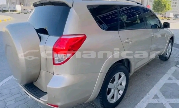 Buy Used Toyota RAV4 Other Car in as–Sib in Masqat Buy Used Toyota RAV4 Other Car in as–Sib in Masqat