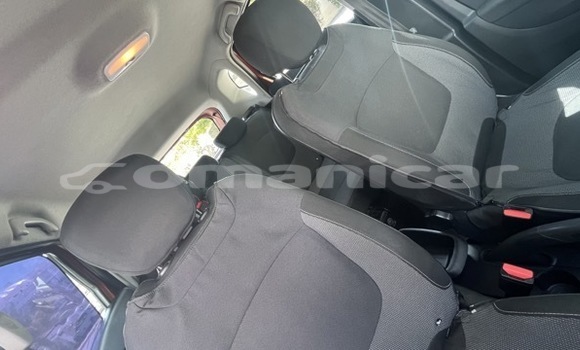 Buy Used Renault Captur Other Car in Muscat in Masqat Buy Used Renault Captur Other Car in Muscat in Masqat