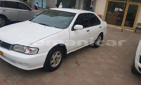 Buy Used Toyota Camry White Car in Madinat Qabus in Masqat Buy Used Toyota Camry White Car in Madinat Qabus in Masqat
