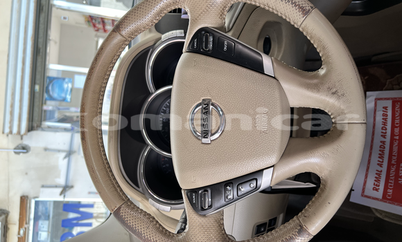 Buy Used Nissan Murano Silver Car in as–Sib in Masqat Buy Used Nissan Murano Silver Car in as–Sib in Masqat