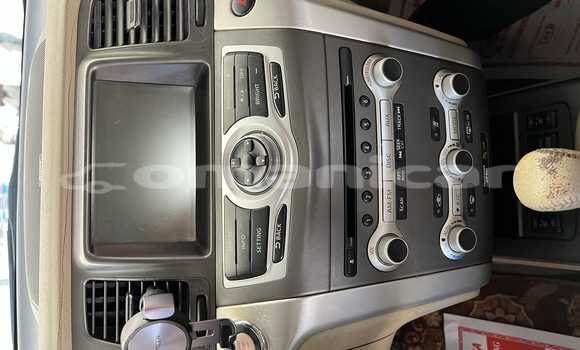 Buy Used Nissan Murano Silver Car in as–Sib in Masqat Buy Used Nissan Murano Silver Car in as–Sib in Masqat