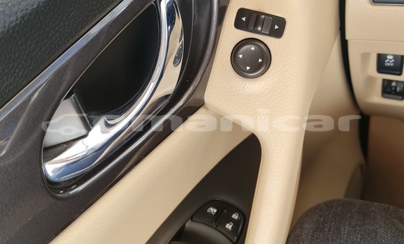 Buy Used Nissan X–Trail White Car in Muscat in Masqat Buy Used Nissan X–Trail White Car in Muscat in Masqat