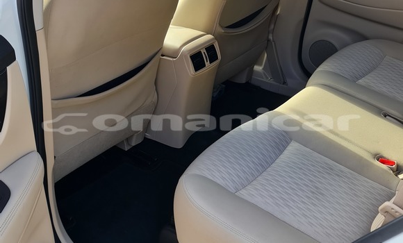Buy Used Nissan X–Trail White Car in Muscat in Masqat Buy Used Nissan X–Trail White Car in Muscat in Masqat