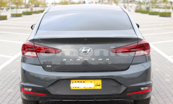 Buy Used Hyundai Elantra Other Car in as–Sib in Masqat Buy Used Hyundai Elantra Other Car in as–Sib in Masqat
