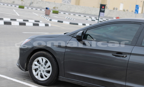 Buy Used Hyundai Elantra Other Car in as–Sib in Masqat Buy Used Hyundai Elantra Other Car in as–Sib in Masqat