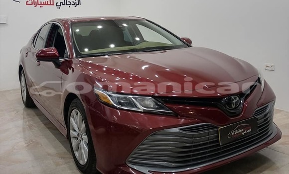 Buy Used Toyota Camry Red Car in al–Masna'ah in al-Batinah