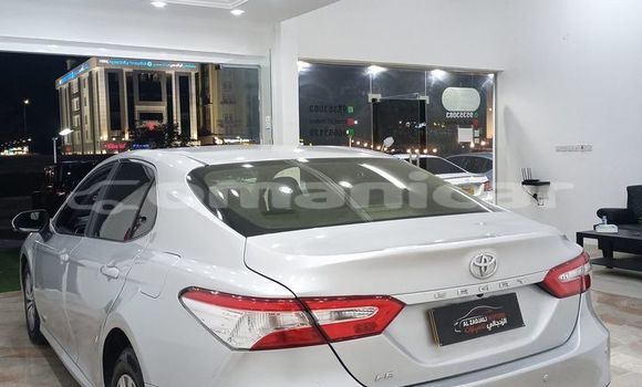 Buy Used Toyota Camry White Car in al–Masna'ah in al-Batinah Buy Used Toyota Camry White Car in al–Masna'ah in al-Batinah