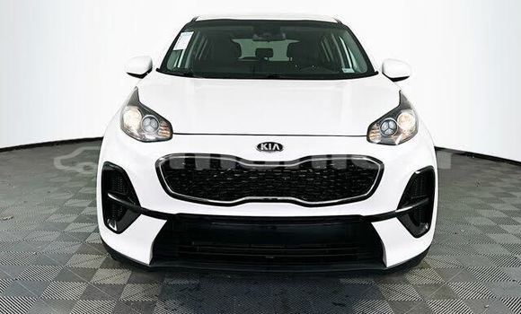 Buy Used Kia Sportage White Car in Suhar in al-Batinah Buy Used Kia Sportage White Car in Suhar in al-Batinah