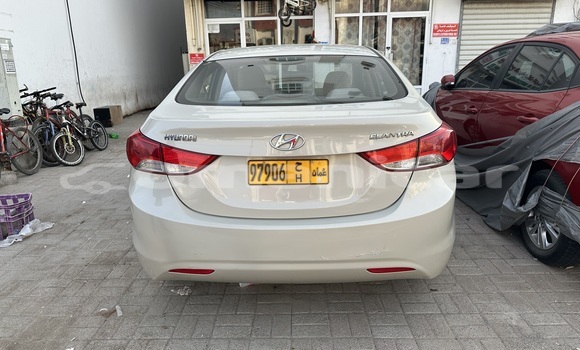 Buy Used Hyundai Elantra Beige Car in Muscat in Masqat Buy Used Hyundai Elantra Beige Car in Muscat in Masqat