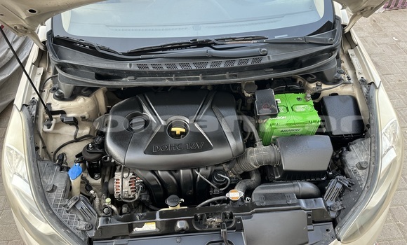 Buy Used Hyundai Elantra Beige Car in Muscat in Masqat Buy Used Hyundai Elantra Beige Car in Muscat in Masqat