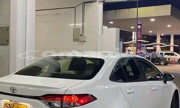 Buy Used Toyota Corolla White Car in al–Buraymi in adh-Dhahirah Buy Used Toyota Corolla White Car in al–Buraymi in adh-Dhahirah