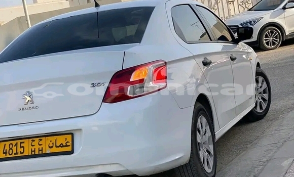 Buy Used BMW 3–Series White Car in Saham in al-Batinah Buy Used BMW 3–Series White Car in Saham in al-Batinah