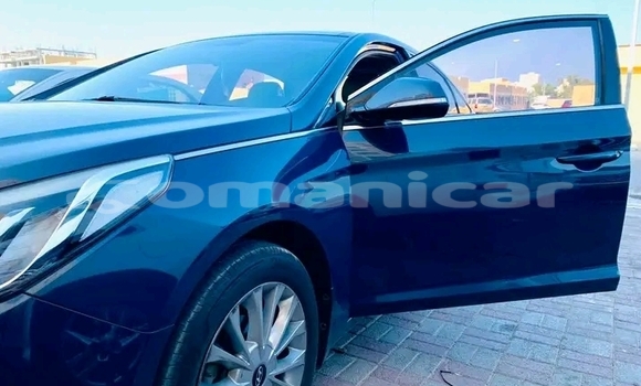 Buy Used BMW 02 (E10) Black Car in as–Sib in Masqat Buy Used BMW 02 (E10) Black Car in as–Sib in Masqat