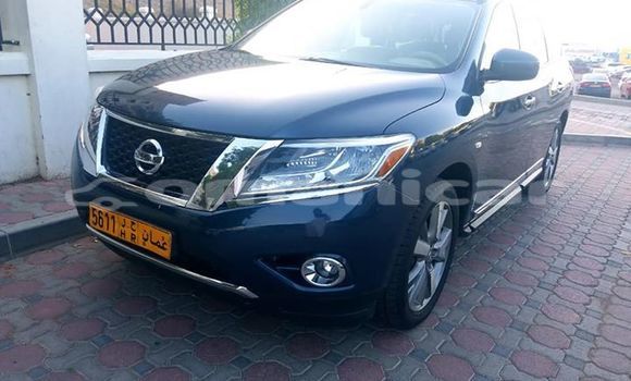 Buy Used Nissan Pathfinder Black Car in Masqat in Masqat Buy Used Nissan Pathfinder Black Car in Masqat in Masqat