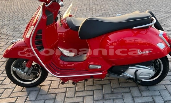 Buy Used Vespa GTS Red Bike in Muscat in Masqat