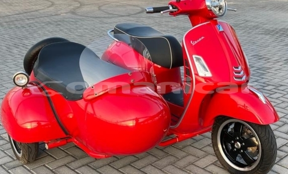 Buy Used Vespa GTS Red Bike in Muscat in Masqat Buy Used Vespa GTS Red Bike in Muscat in Masqat