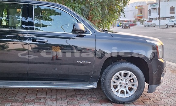 Buy Used GMC Yukon Black Car in Al khuwair in al-Batinah Buy Used GMC Yukon Black Car in Al khuwair in al-Batinah