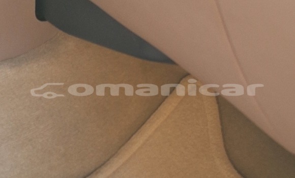 Buy Used GMC Yukon Black Car in Al khuwair in al-Batinah Buy Used GMC Yukon Black Car in Al khuwair in al-Batinah