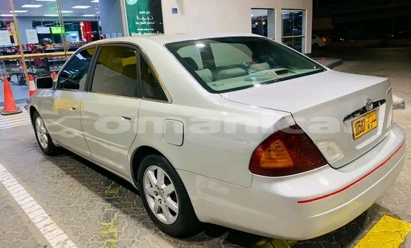 Buy Used Toyota Avalon White Car in as–Sib in Masqat Buy Used Toyota Avalon White Car in as–Sib in Masqat