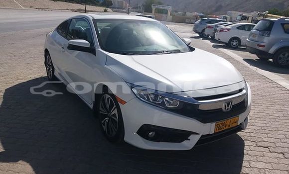 Buy Used Honda Civic White Car in Masqat in Masqat
