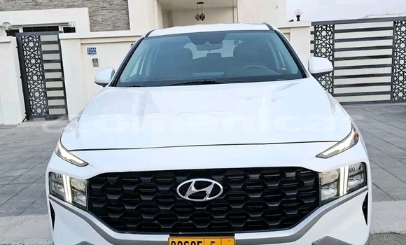 Buy Used Hyundai Santamo White Car in as–Sib in Masqat Buy Used Hyundai Santamo White Car in as–Sib in Masqat