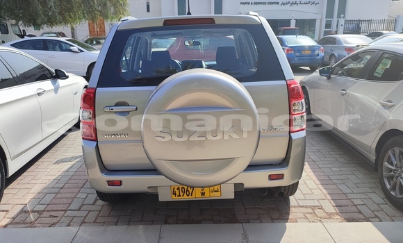 Buy Used Suzuki Grand Vitara Silver Car in Muscat in Masqat Buy Used Suzuki Grand Vitara Silver Car in Muscat in Masqat