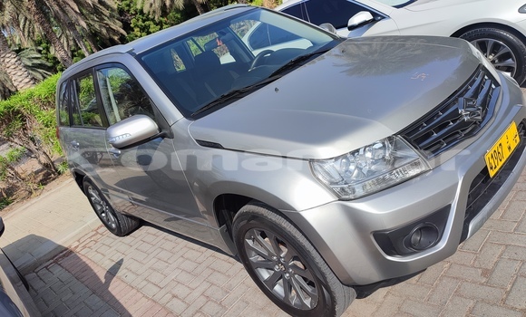 Buy Used Suzuki Grand Vitara Silver Car in Muscat in Masqat Buy Used Suzuki Grand Vitara Silver Car in Muscat in Masqat