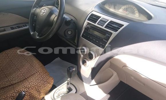 Buy Used Toyota Yaris White Car in Masqat in Masqat Buy Used Toyota Yaris White Car in Masqat in Masqat