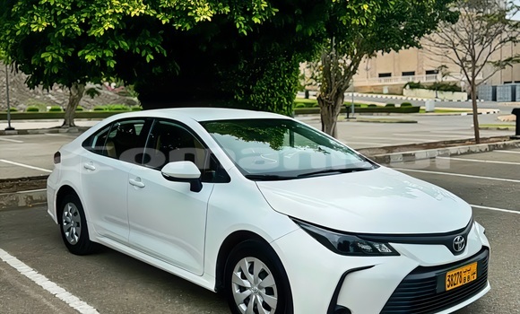 Buy Used Toyota Corolla White Car in Masqat in Masqat Buy Used Toyota Corolla White Car in Masqat in Masqat