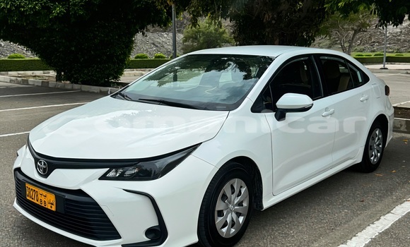 Buy Used Toyota Corolla White Car in Masqat in Masqat Buy Used Toyota Corolla White Car in Masqat in Masqat