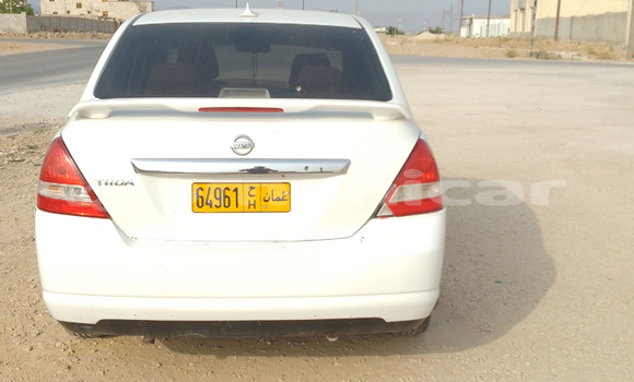 Buy Used Nissan Tiida White Car in Salalah in Dhufar Buy Used Nissan Tiida White Car in Salalah in Dhufar