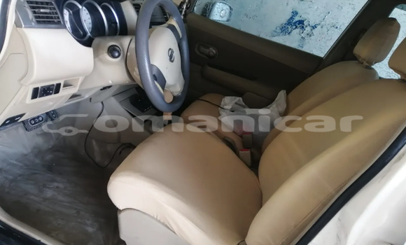 Buy Used Nissan Tiida White Car in Salalah in Dhufar Buy Used Nissan Tiida White Car in Salalah in Dhufar