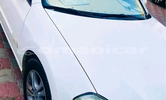 Buy Used Renault Alaskan White Car in Masqat in Masqat Buy Used Renault Alaskan White Car in Masqat in Masqat