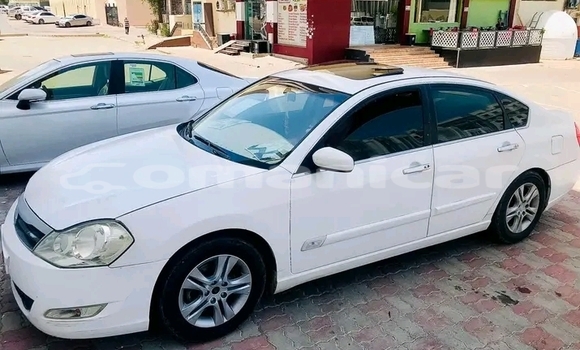 Buy Used Renault Alaskan White Car in Masqat in Masqat Buy Used Renault Alaskan White Car in Masqat in Masqat