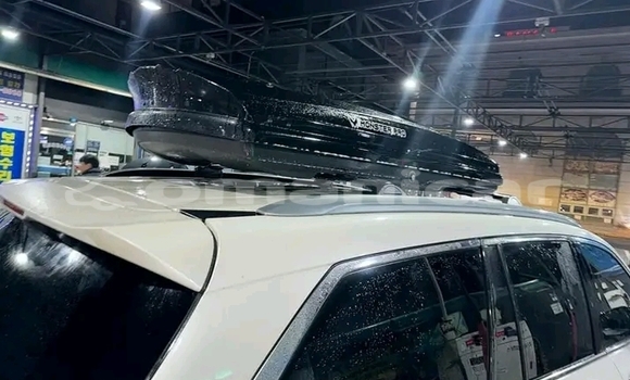 Buy Used Honda Pilot White Car in al–Khaburah in al-Batinah