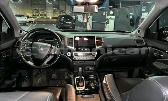 Buy Used Honda Pilot White Car in al–Khaburah in al-Batinah Buy Used Honda Pilot White Car in al–Khaburah in al-Batinah