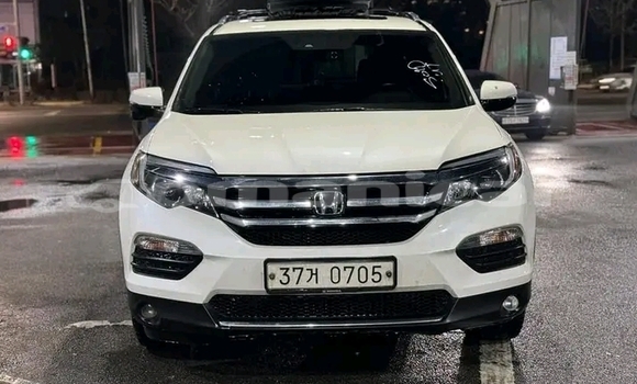 Buy Used Honda Pilot White Car in al–Khaburah in al-Batinah Buy Used Honda Pilot White Car in al–Khaburah in al-Batinah